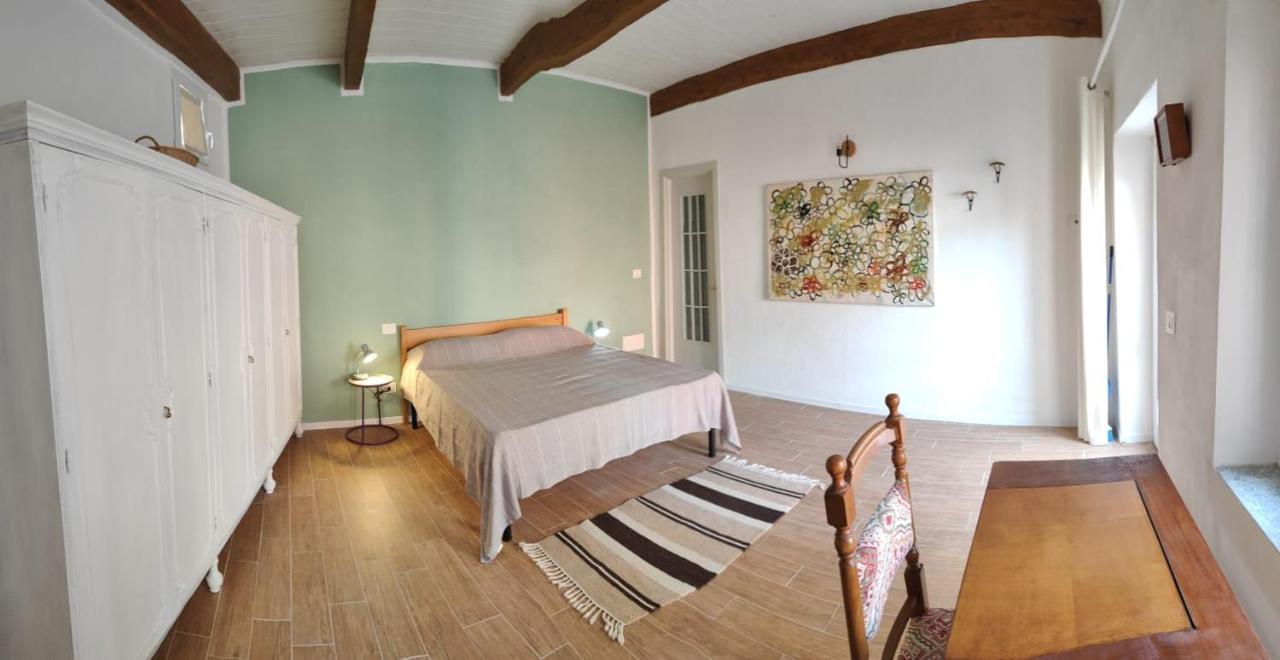 Magalocanda Stanze Sotto Al Castello Montemagno  エクステリア 写真